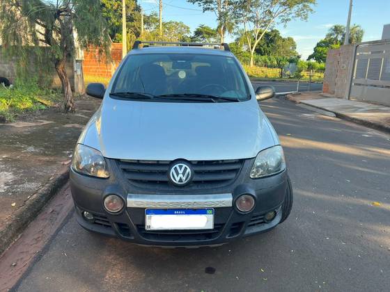 VOLKSWAGEN CROSSFOX 1.6 MI FLEX 8V 4P MANUAL